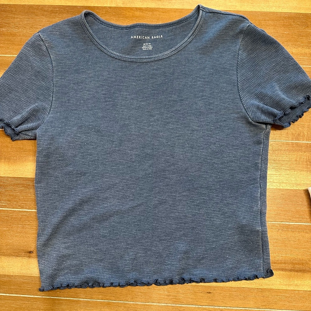 American Eagle Blue washed Crop Top Size Medium